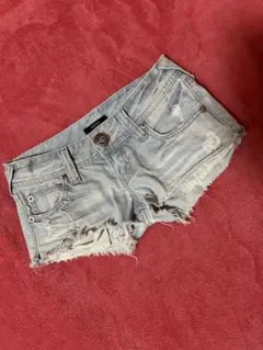 ローライズ ショートパンツ