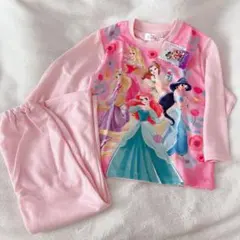 ♡ディズニープリンセス　長袖パジャマ　女の子　ラプンツェル　アリエル　120♡