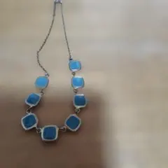 青とオレンジのスクエアビーズネックレス