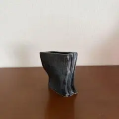 黒色陶器　ミニ花瓶　草月　華道　変形花器　草月　小原　池坊　フラワーベース