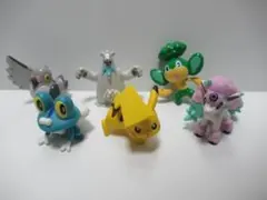 ポケモン　モンコレ　６体セット　ピカチュウ　ツンベアー　ヤナップ　等　フィギュア