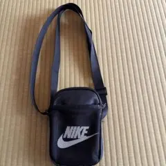 NIKE メッシュショルダーバッグ ブラック