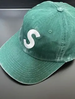 SUPREME グリーンキャップ S刺繍 Supreme グリーンキャップ Sロゴ刺繍 - メルカリ