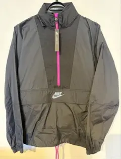 【新品未使用】レディース NIKE ポケッタブル ナイロン ハーフジッププルゾンのサムネイル