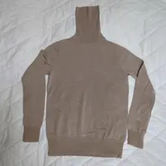 ユニクロ　ウール ベージュ 長袖ニットセーター M