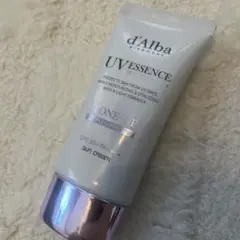 ダルバ◼︎トーンアップサンクリーム　（パープル） d'Alba 50ml