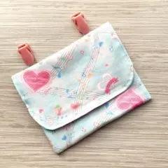 Item thumbnail for item c4db6031-40ec-4df2-9d8d-9594df6aaa1c