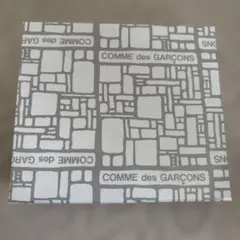 美品 COMME des GARCONS ドット柄 二つ折り財布 ネイビー - メルカリ