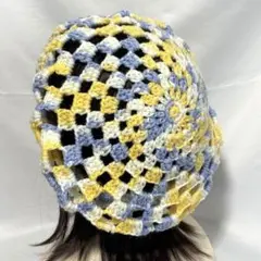 段染め白黄水色　透かし編み　ベレー帽　アクリル　ハンドメイド