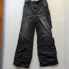 スナップボタン付き デニムパンツ ブラック