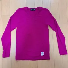 CavariA ピンク Vネックニット　カットソーのサムネイル