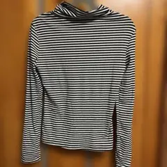 新品！SHEIN ブラック/ホワイトストライプ タートルネック長袖Lサイズ