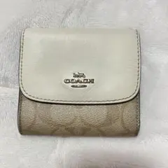 COACH 三つ折り財布 ホワイト/ベージュのサムネイル