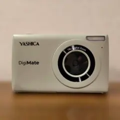 YASHICA DigiMate コンパクトデジタルカメラ