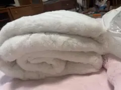 新品 フェイクラビットファー ラグ 180×240cm ホワイト 滑り止め付き