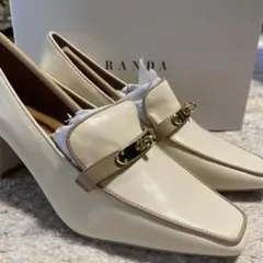 新品！未使用！RANDA アイボリー スクエアトゥ ローファー