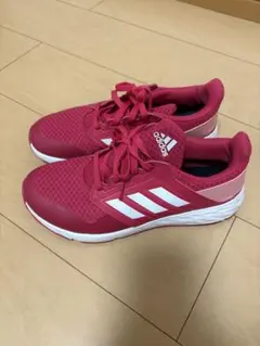 アディダス　ランニングシューズ