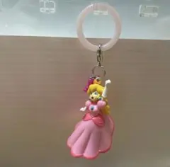 スーパーマリオ ピーチ姫 キーホルダー - メルカリ