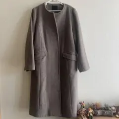 KBF ノーカラー ロングコート ベージュ Urban Research