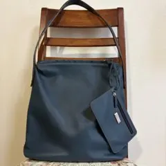 Item thumbnail for item 6ba26af0-52f6-4618-ab38-343bb7bbe983