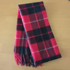 赤と黒のチェック柄マフラー男女兼用