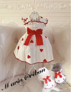 【新品】ペット服 リボンワンピース 可愛いハート柄＆大きめリボン