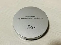 &be MEDICATED UV PRESSED CLEAR POWDERのサムネイル