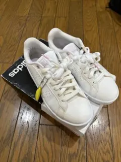 アディダス　デュラモ　スニーカー　レディース　未使用