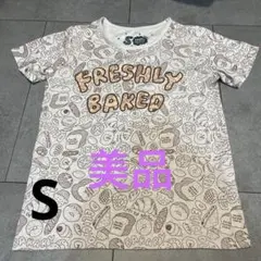 【美品】 S rough ラフ Tシャツ パン 総柄 Tシャツのサムネイル