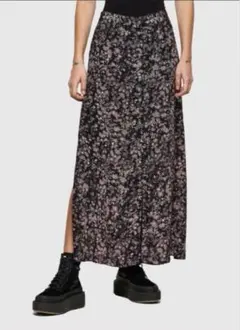 美品✨DIESEL ディーゼル　花柄フレアロングスカート　サイドスリットのサムネイル