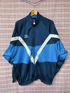 00s Umbro トラックジャケット 刺繍ロゴ 黒 XL A895 切替 - メルカリ