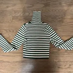 ZARAボーダータートルカットソー