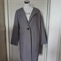 茶色と黒のチェック柄ロングコート