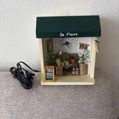 ミニチュア　フラワーショップ　 照明時計付き　　ドールハウス
