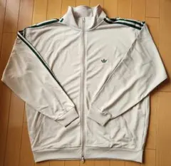 【値下げ❗】adidas Truck Top