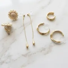 3COINS イヤリング3点、イヤカフ1点セット（ゴールド系）