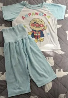 アンパンマン　パジャマ　90サイズ