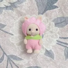 シルバニア みるくウサギの赤ちゃん もも衣装 赤ちゃんフルーツパーティ2