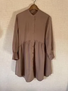 ダークブラウン　ボタン付き 長袖チュニック　前開きチュニック丈Ａラインブラウス