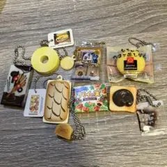 カプセルトイ　食品