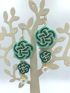 【水引】梅結びの2連ピアス 翠【再販予定×】