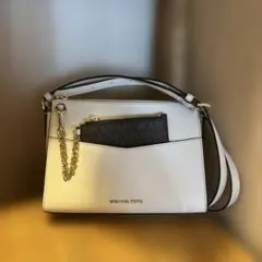MICHAEL KORS ホワイト ショルダーバッグ パスケース付