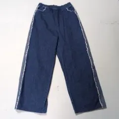 フリンジ付き　ブルーストレートデニム