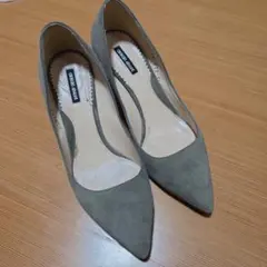 2025年最新】Giorgio Armani パンプスの人気アイテム - メルカリ