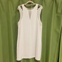 ワンピース　ホワイト