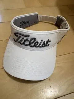 美品　Titleist ホワイト バイザーのサムネイル