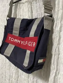 TOMMY HILFIGER メッセンジャー ショルダー バック