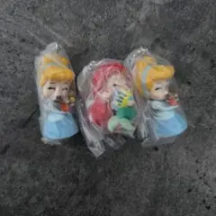 ディズニープリンセス　ぎゅーこっと　シンデレラ　アリエル