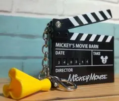 東京ディズニーリゾート キーホルダー Mickey’s movie barn