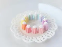 ミニチュアスイーツ カヌレ ホイップ ハンドメイド フェイクスイーツ チャーム